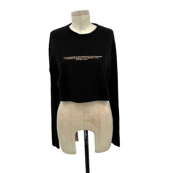 Alphalete Crop Top Tee Long Sleeve Logo Writing Crewneck Black Yellow Size Small - Picture 1 of 5